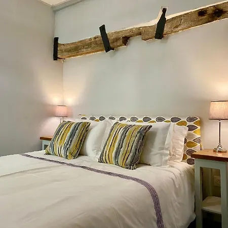 Serendipity Bed & Breakfast 3*